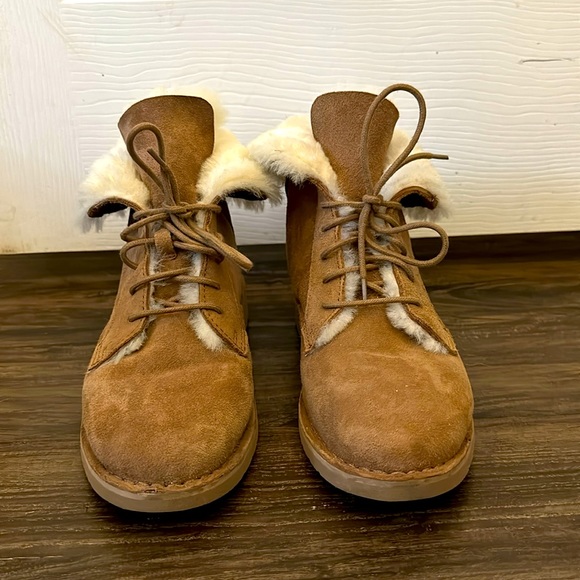 Ugg Quincy boot - Picture 7 of 9